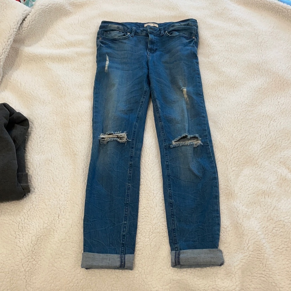 Forever 21 Ripped Mom Jeans